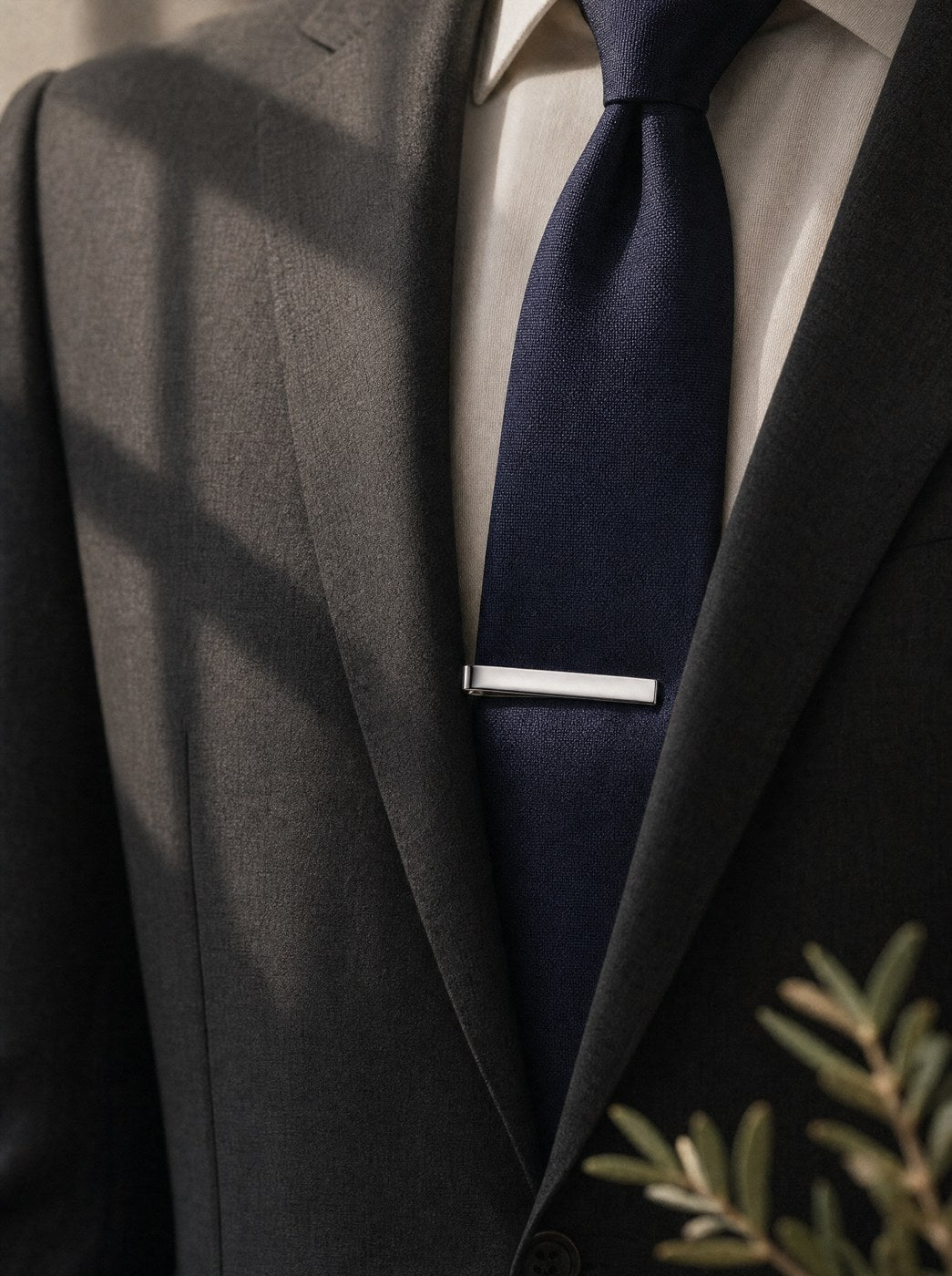 pin-005 wearing