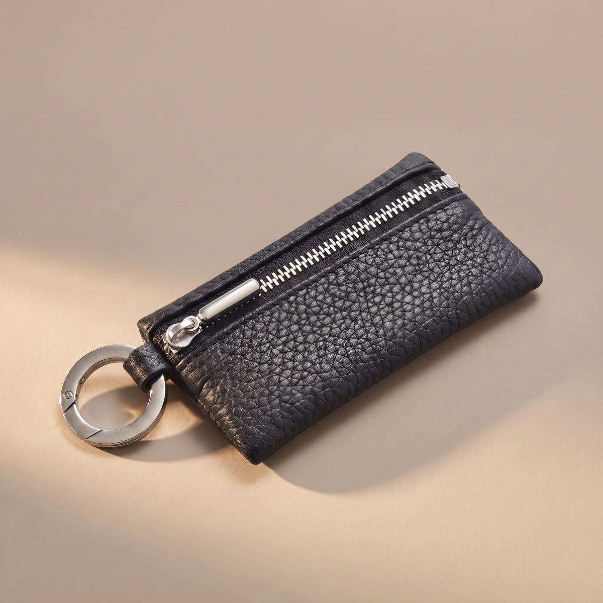 LISCIO ／ キーケース ジップ black