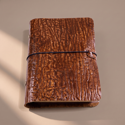LISCIO ／ フォリオ A5 型押し brown