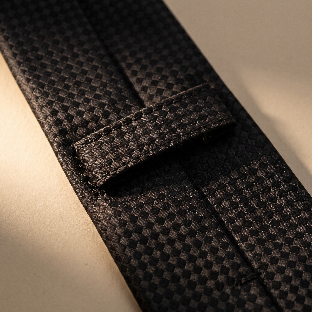TIE-003