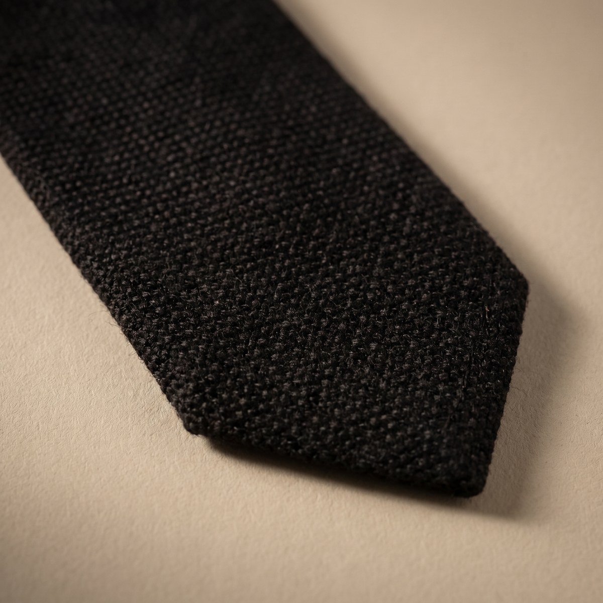 TIE-010