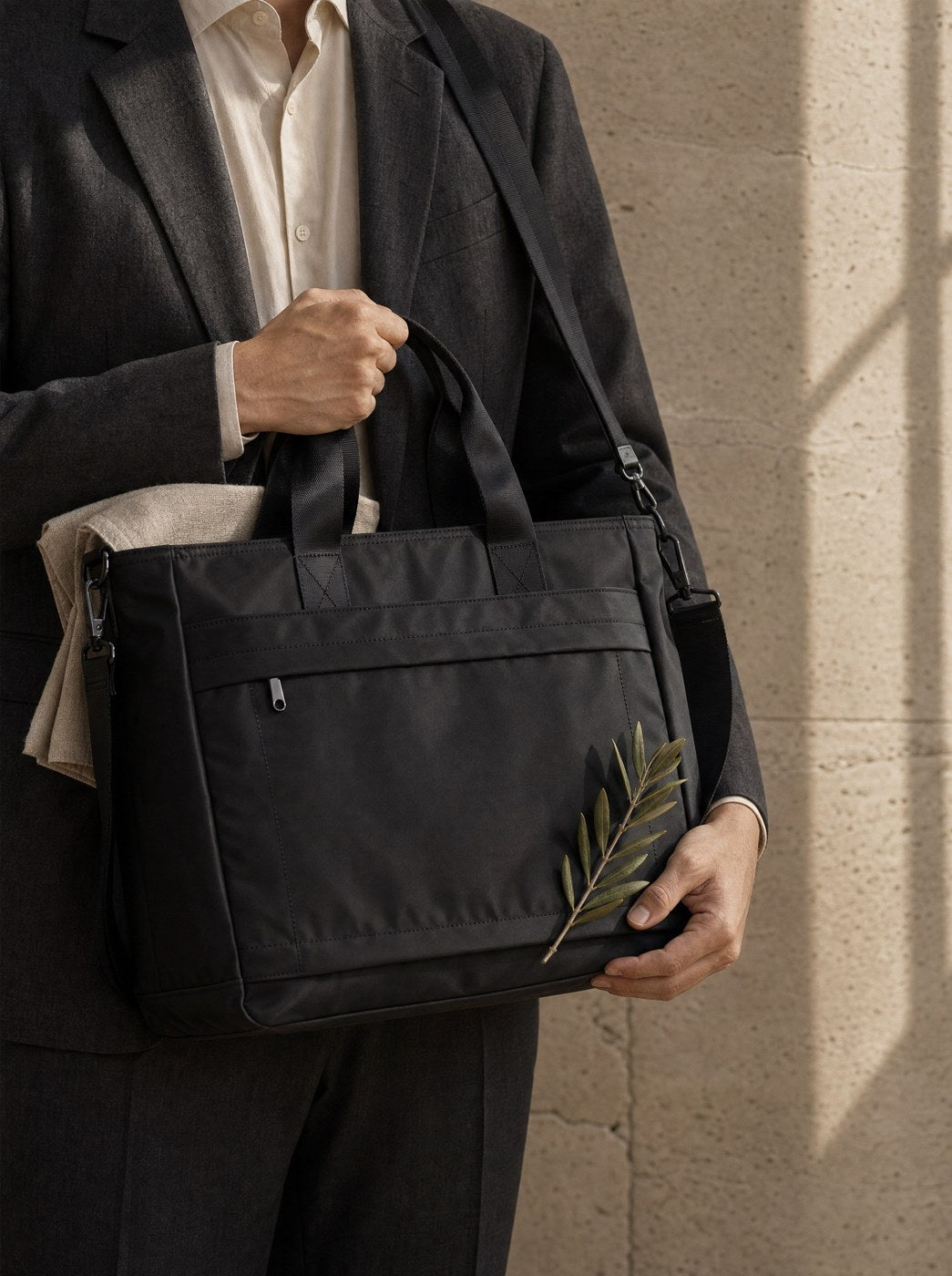 bag-008 wearing