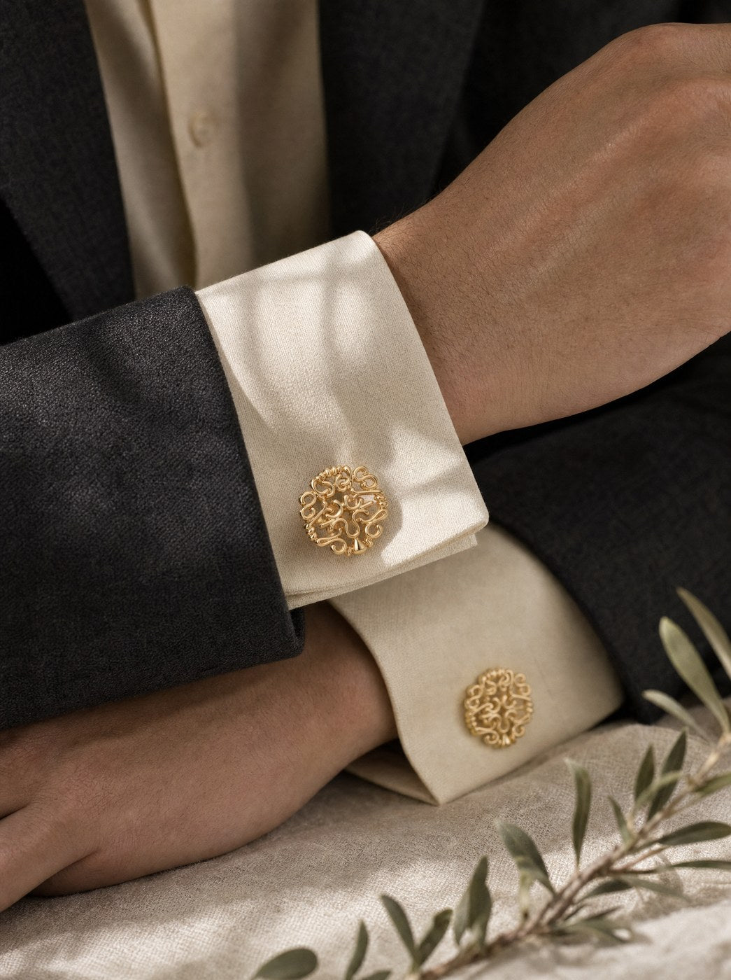 pin-008 wearing